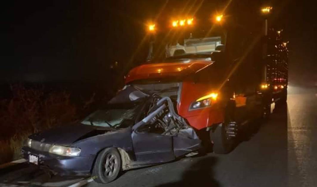 Conductor de Navolato resulta herido tras ser chocado por tráiler