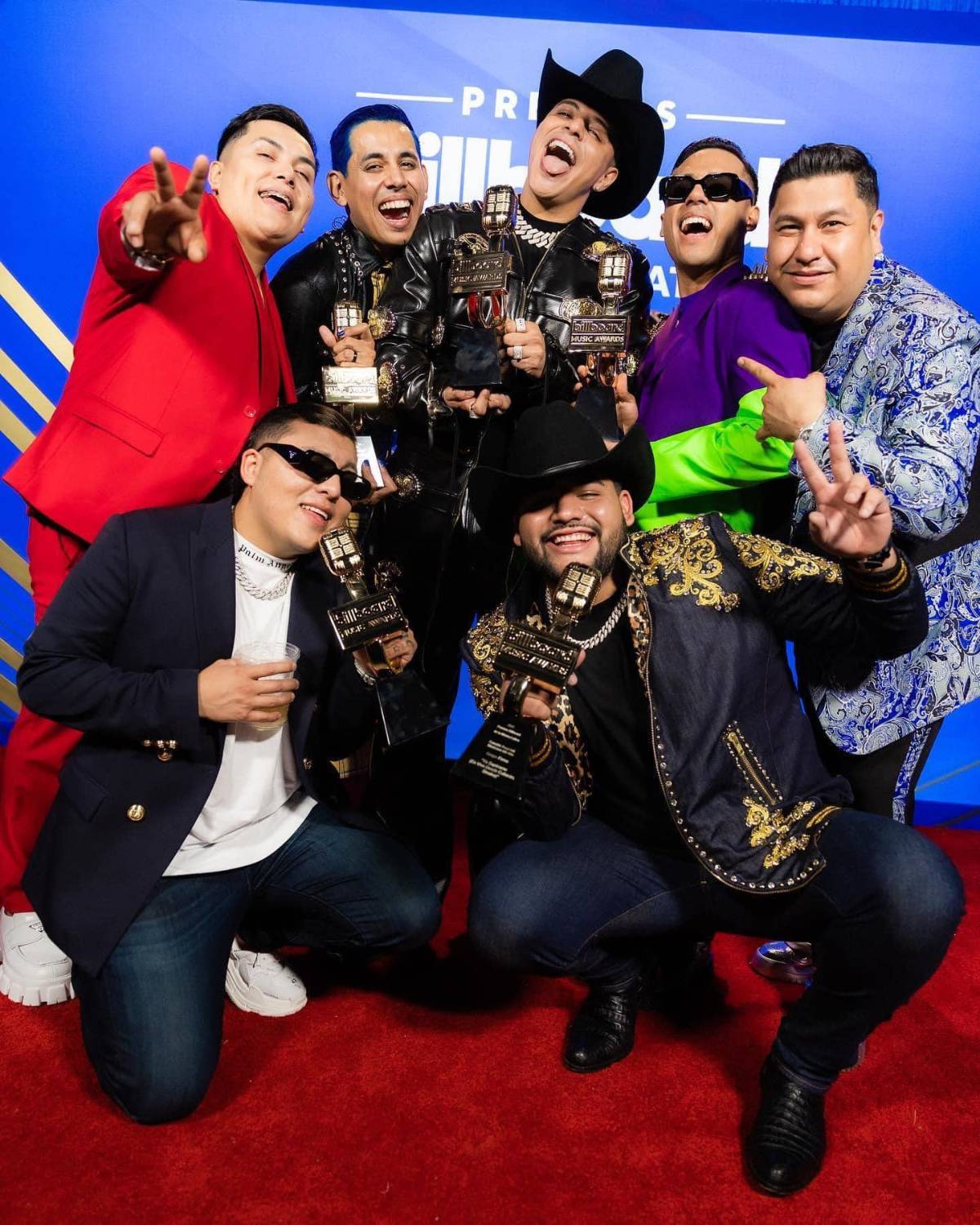 Bad Bunny Se Convierte En El Mejor Artista Del A O En Los Premios Latin