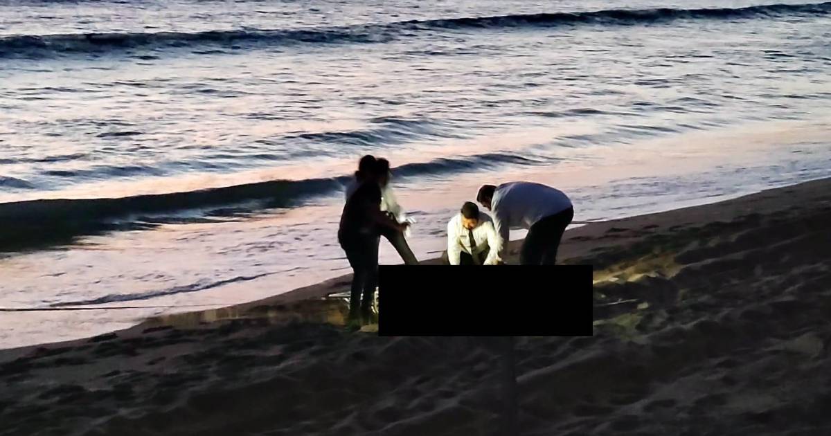 En Mazatlán las olas arrojan el cuerpo de un hombre en Playa La Escopama