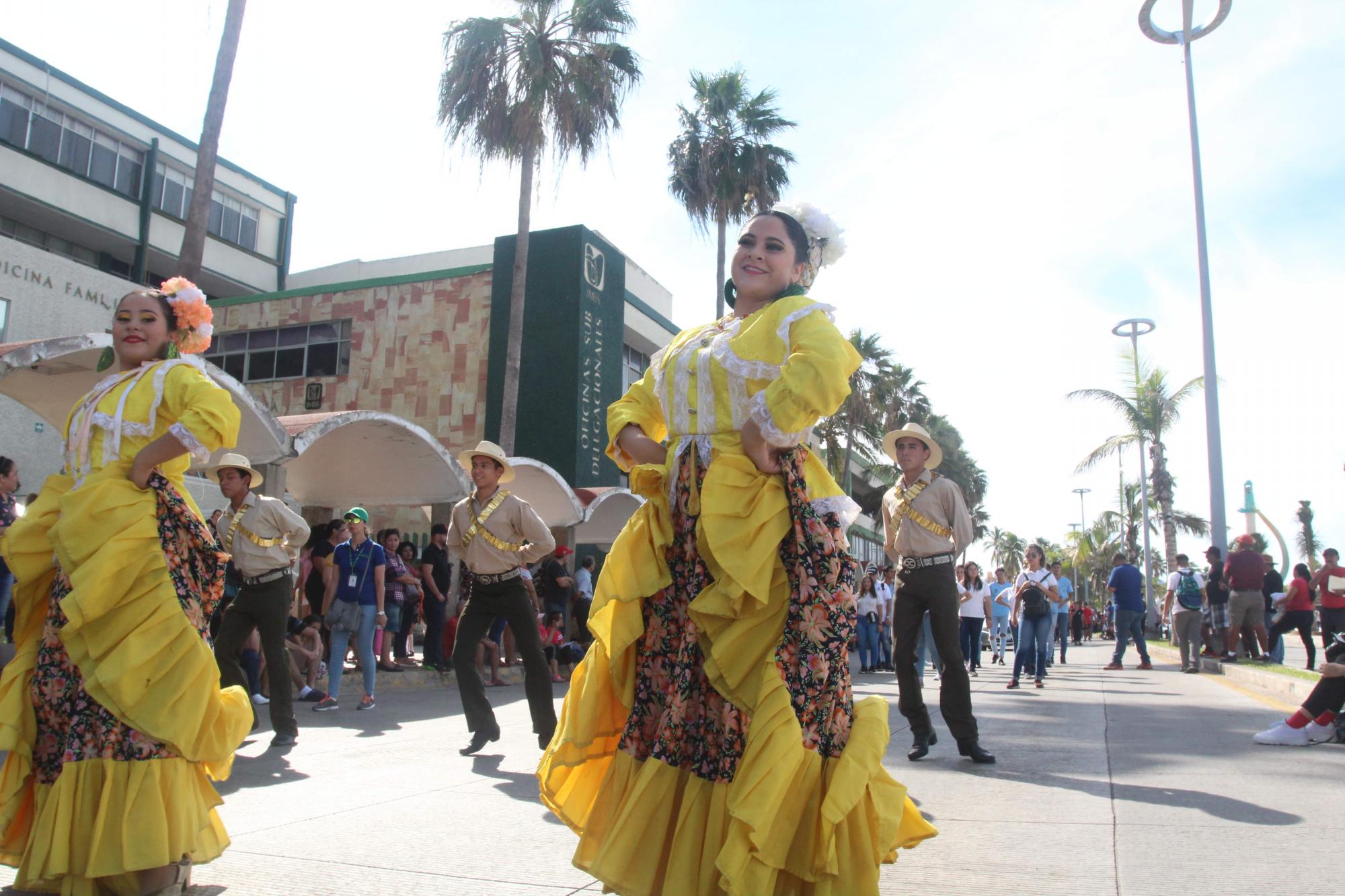 Invitan a participar en el Desfile Cívico Deportivo Militar el Día de