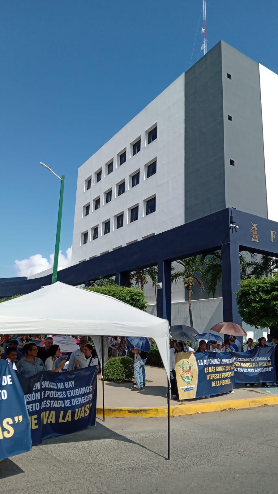 Trabajadores De La Uas Se Manifiestan En Culiac N Los Mochis Y