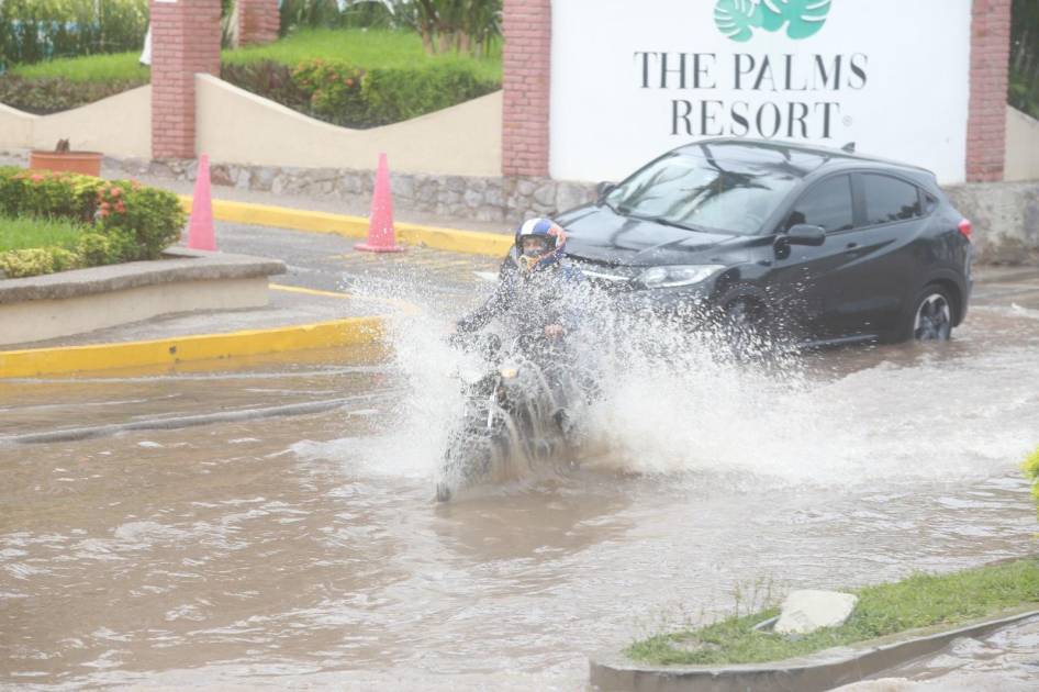 Lluvias Del S Bado Dejan Un Motociclista Desaparecido E Inundaciones En