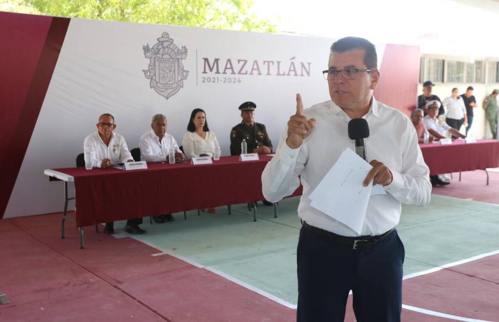 Señala Édgar González que ola de violencia en Mazatlán es alerta y no