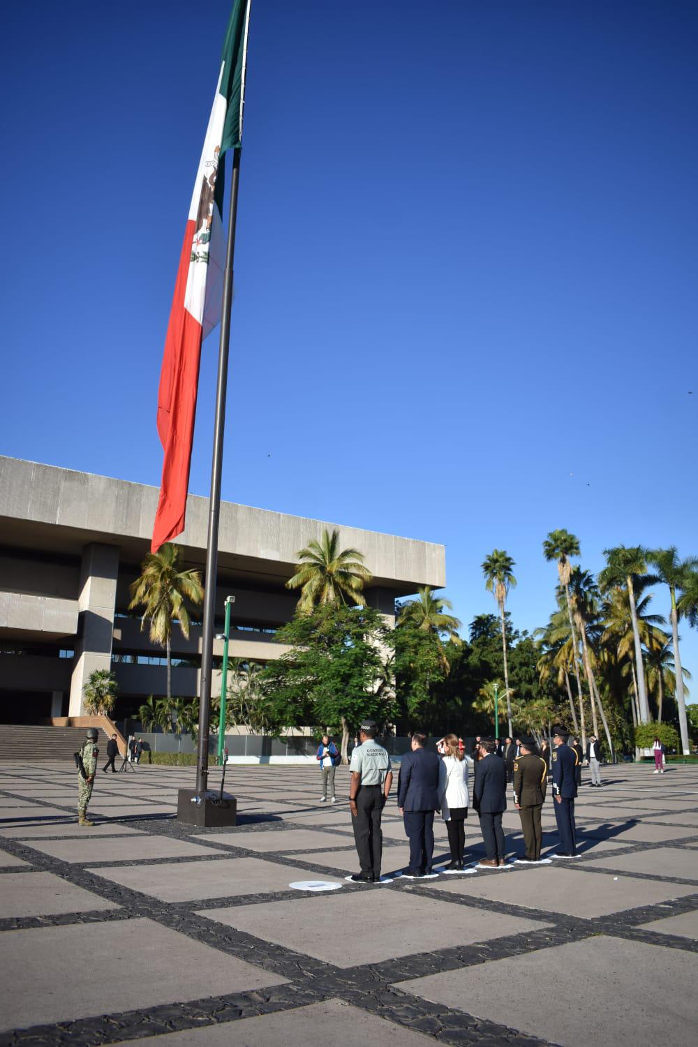 $!Conmemora aniversario del Ejército Mexicano en la Plaza Cívica del Palacio de Gobierno