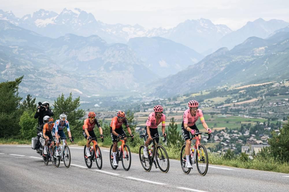 $!Tadej Pogacar se corona en el último puerto de montaña y se lleva etapa 19 del Tour de Francia