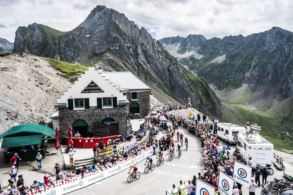 $!Tadej Pogacar y UAE Team Emirates, colosales en los Pirineos