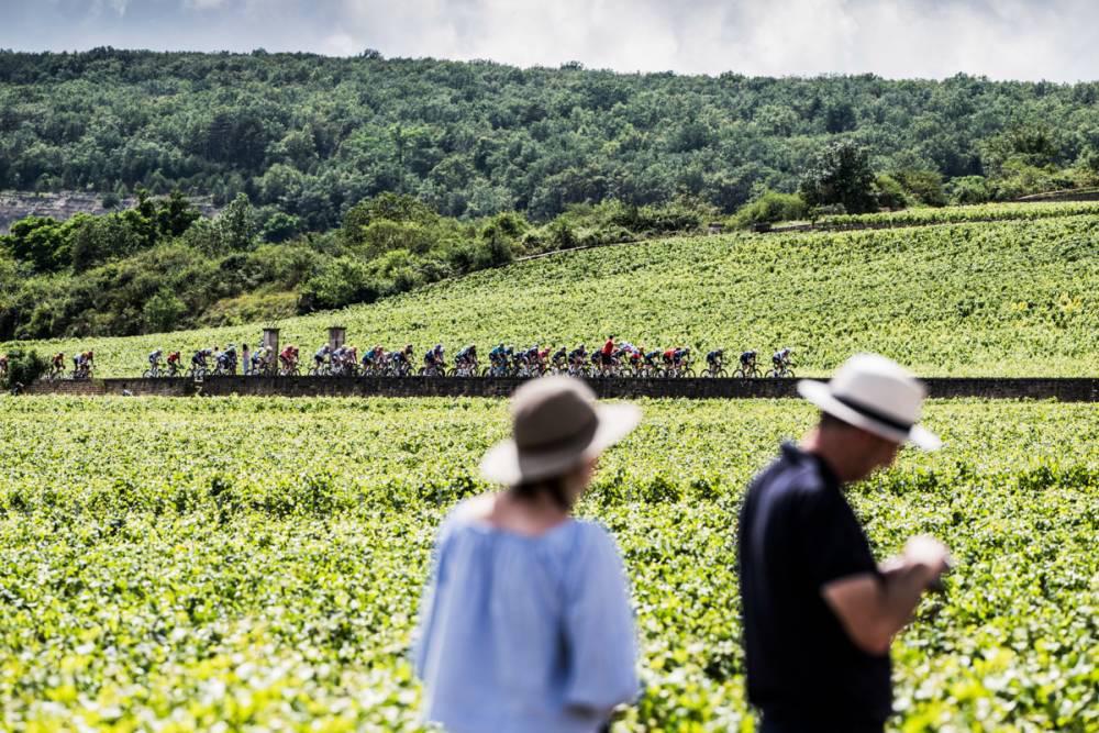 $!Groenewegen gana la sexta etapa del Tour de Francia; Pogacar sortea los abanicos