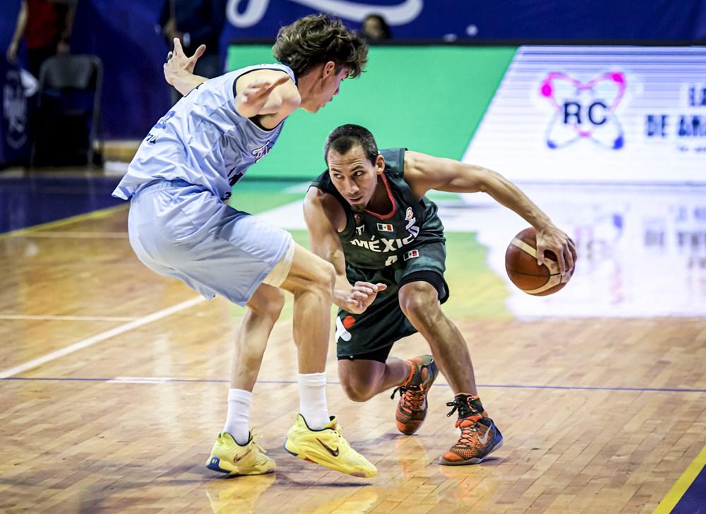 $!México arrasa con Uruguay y sueña con el Mundial de baloncesto