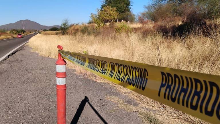 El cuerpo fue hallado a un costado de la Autopista Culiacán-Mazatlán, a la altura del kilómetro 100.