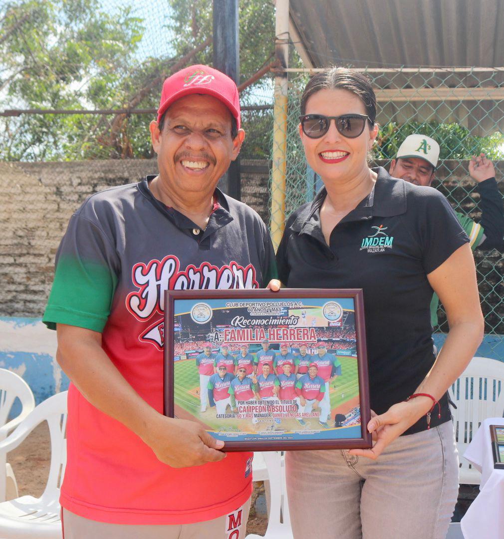 $!Inauguran con éxito Liga Dominical de Beisbol del Club Deportivo Polluelos