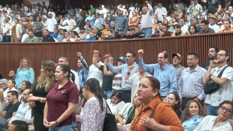 Personal de la UAS regresa al Congreso del Estado; diputados discuten hoy reforma a Ley Orgánica