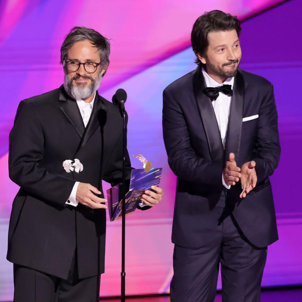 $!Hacen historia Diego Luna y Gael García Bernal en los Emmy 2024