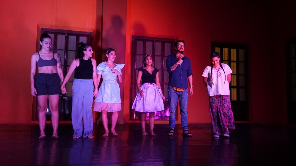 $!Comparte Teatro de León ‘Paradojas invisibles’