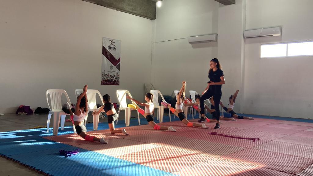 $!Da equipo de Gimnasia Rítmica Imdem muestra de avances técnicos