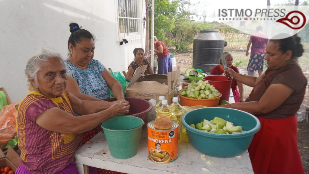 $!Llega caravana del sur a Oaxaca ‘el territorio es nuestro y lo defendemos resistiendo’