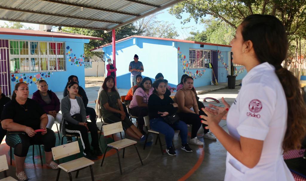 $!Padres de familia del Niños Héroes se activan físicamente