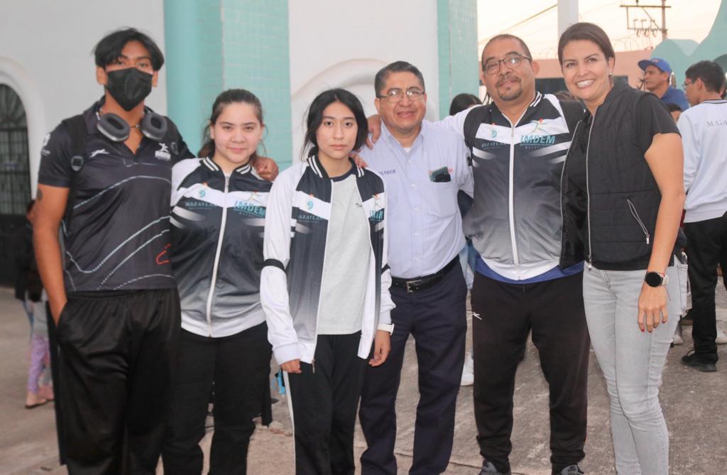 $!Deportistas mazatlecos se encomiendan al Creador de cara a los Juegos Conade