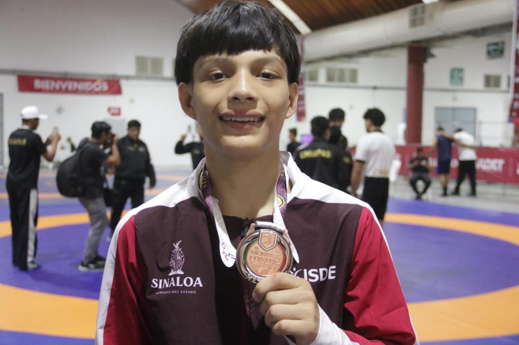 $!Logra luchas dos medallas de bronce para Sinaloa