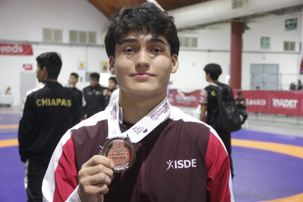 $!Logra luchas dos medallas de bronce para Sinaloa