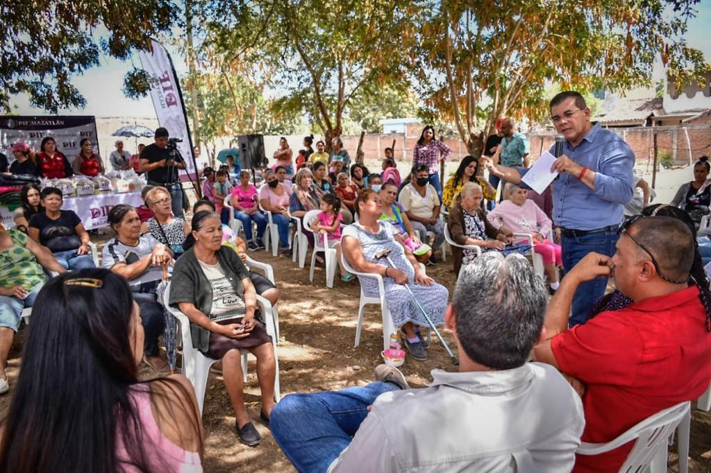 $!Le ‘llueven’ al Alcalde peticiones de servicios en zona rural de Mazatlán