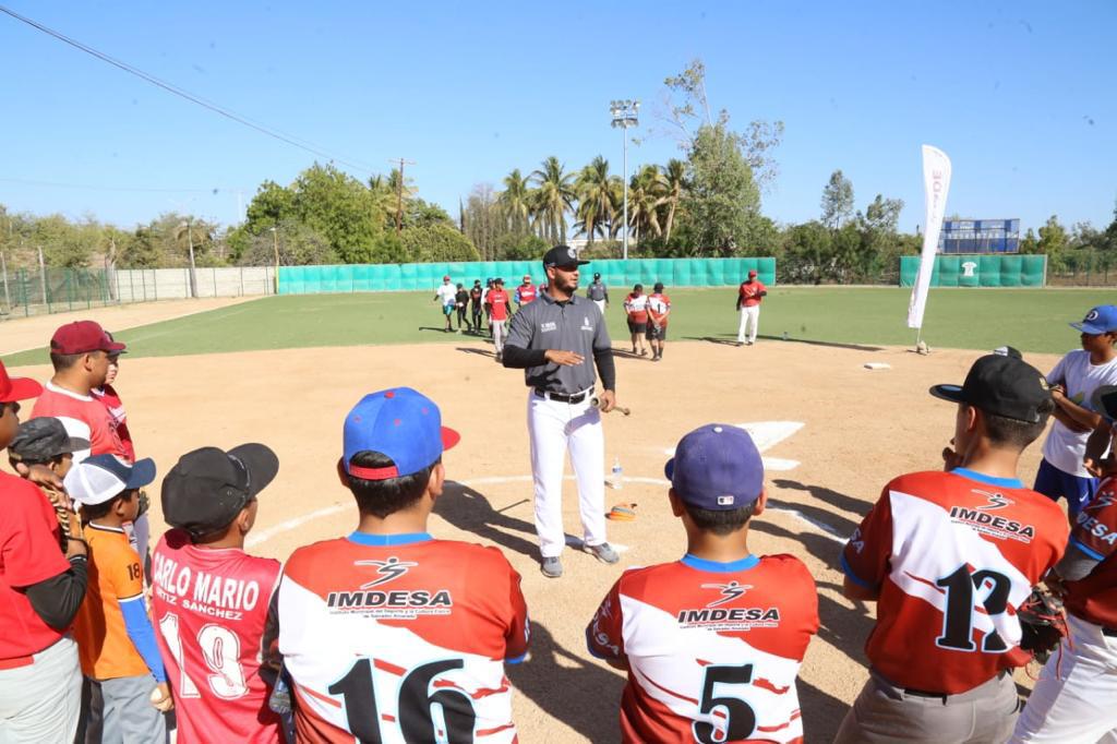 $!Clínicas de Beisbol Aprende de los Grandes se realizan en Salvador Alvarado