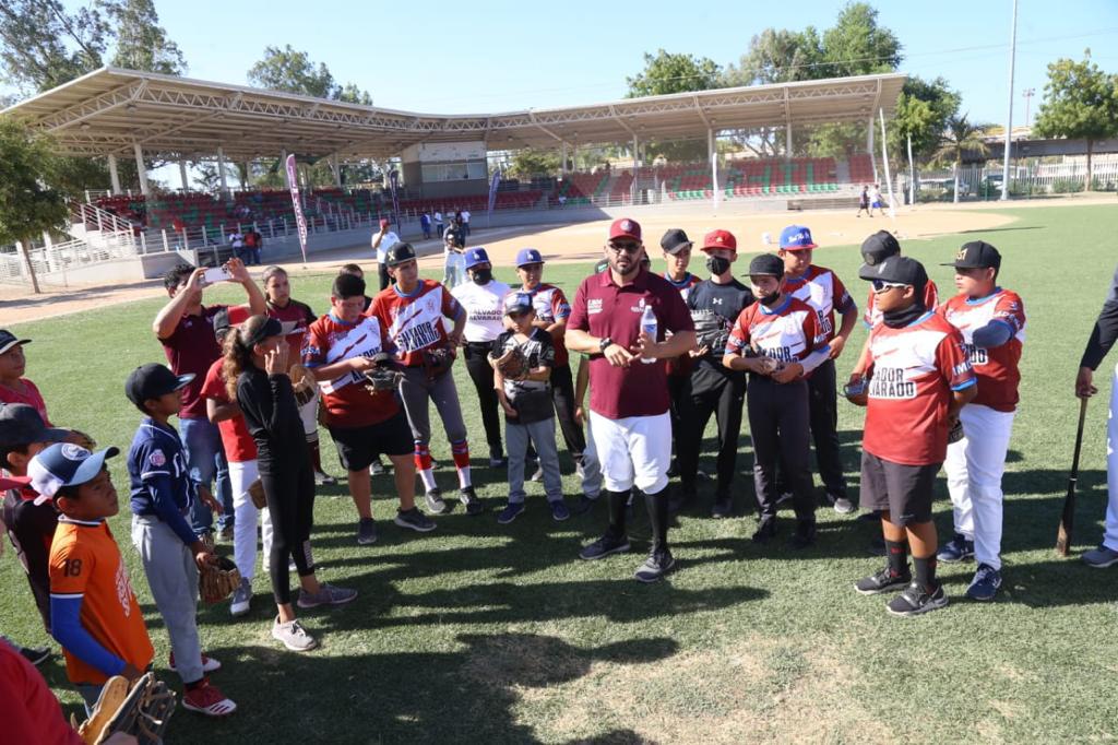 $!Clínicas de Beisbol Aprende de los Grandes se realizan en Salvador Alvarado