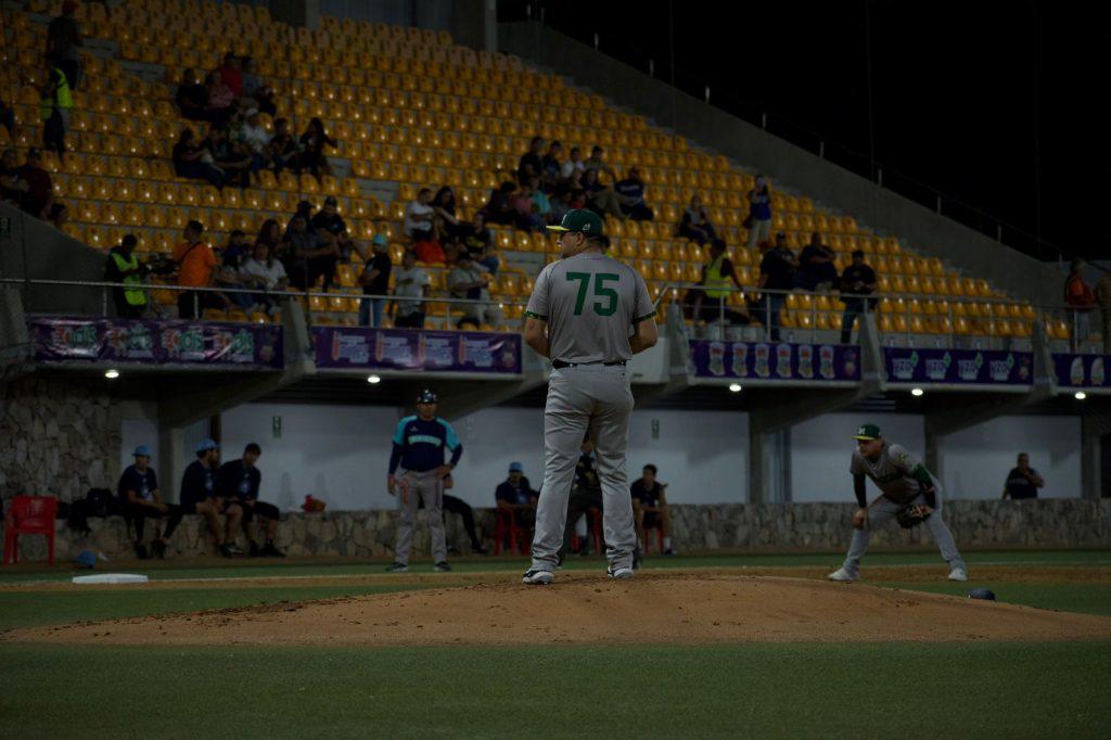 $!Con rally de tres en la octava, Cañeros supera a Algodoneros en La Paz, Baja California Sur