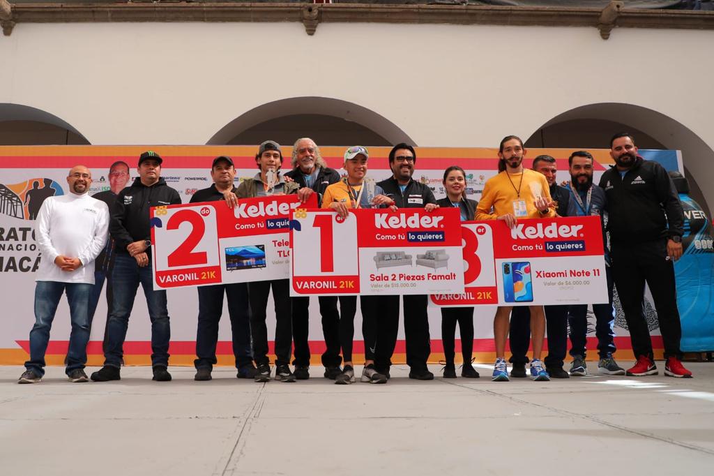 $!Culichis dominan la edición 32 del Maratón Internacional de Culiacán