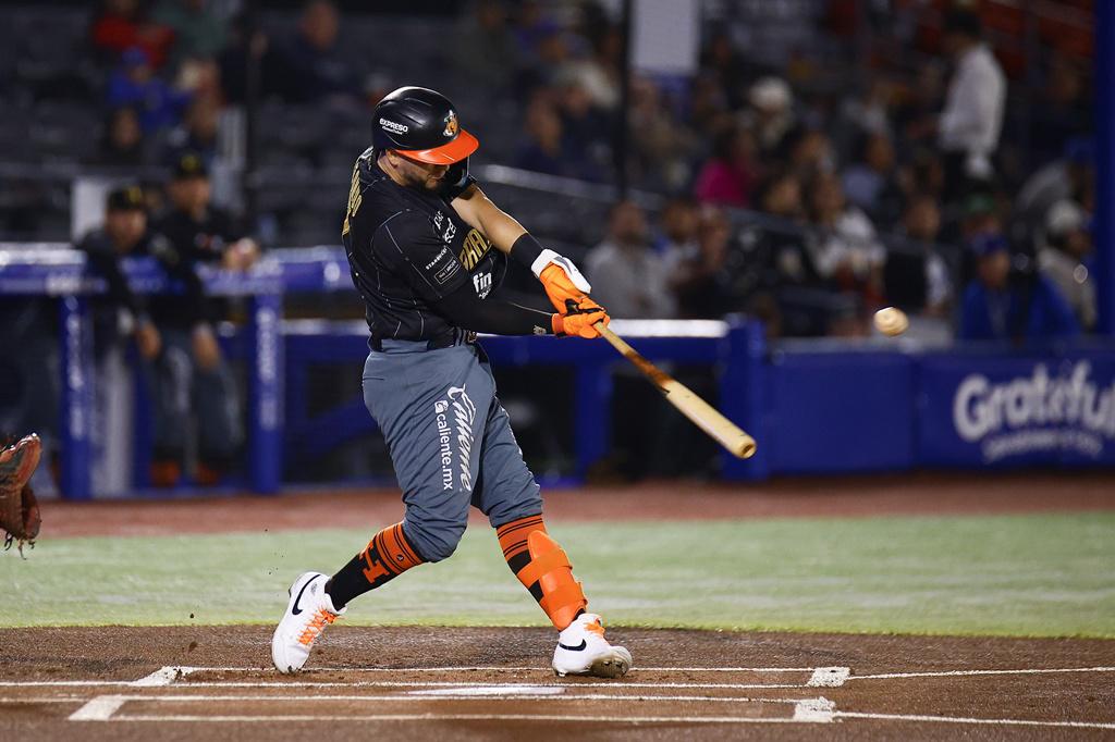 $!En extrainnings, Naranjeros cae en el segundo de la serie en Jalisco