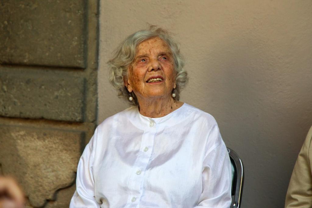 $!Celebran en Bellas Artes el cumpleaños 90 de Elena Poniatowska