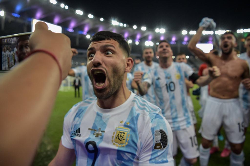 $!El delantero Sergio ‘Kun’ Agüero confirma su retiro del futbol por motivos de salud