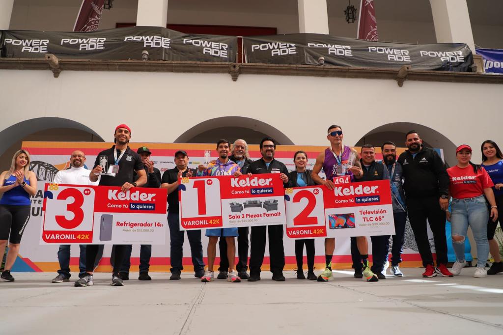 $!Culichis dominan la edición 32 del Maratón Internacional de Culiacán