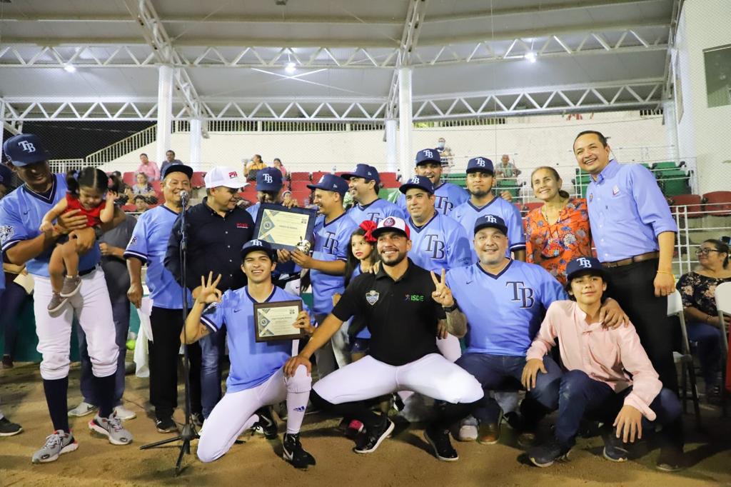 $!Inauguran la Liga de Softbol Medios PV 20-Acrodesin en Culiacán