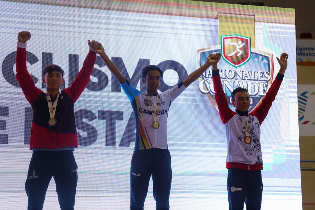 $!Ariel Robles gana dos medallas de plata en ciclismo