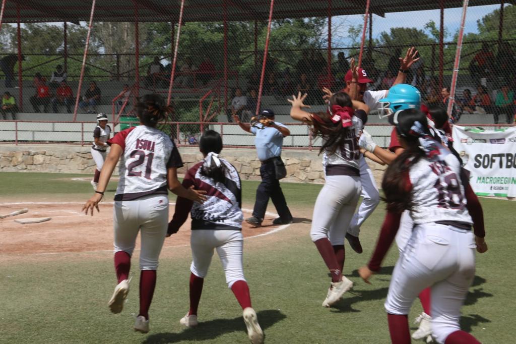 Sinaloa logra dos boletos en softbol para Nacionales Conade