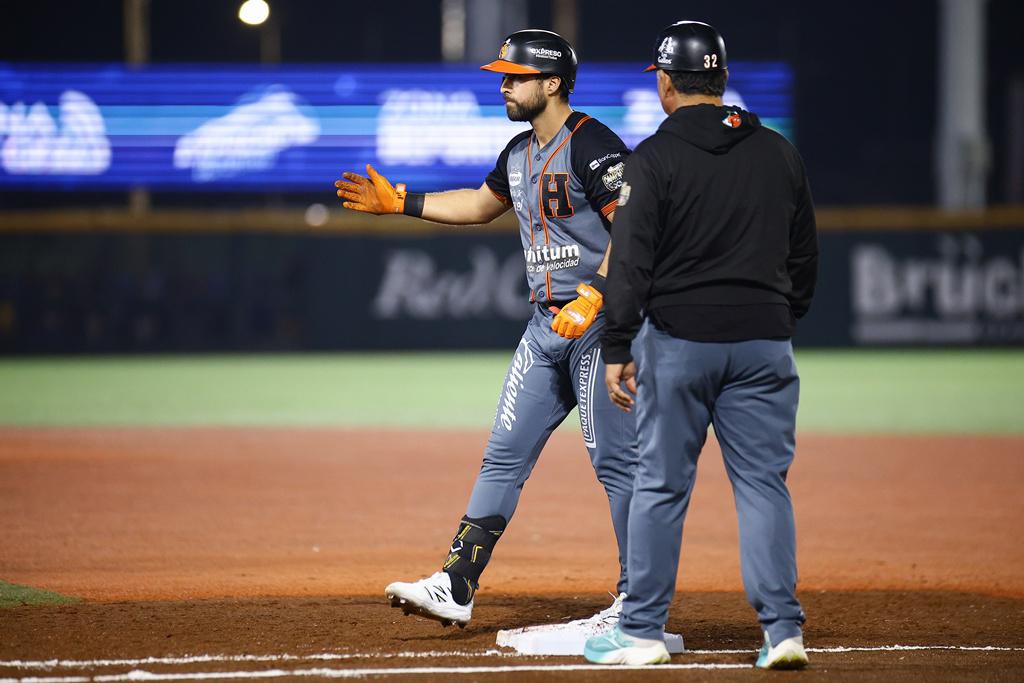 $!Explotó la artillería naranja y Hermosillo se lleva el tercero de la serie ante Charros