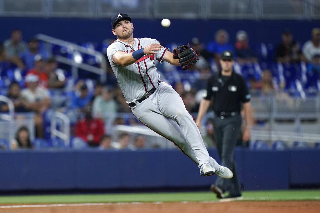 $!Chadwick Tromp guía victoria de Bravos sobre Marlins en el Juego 1