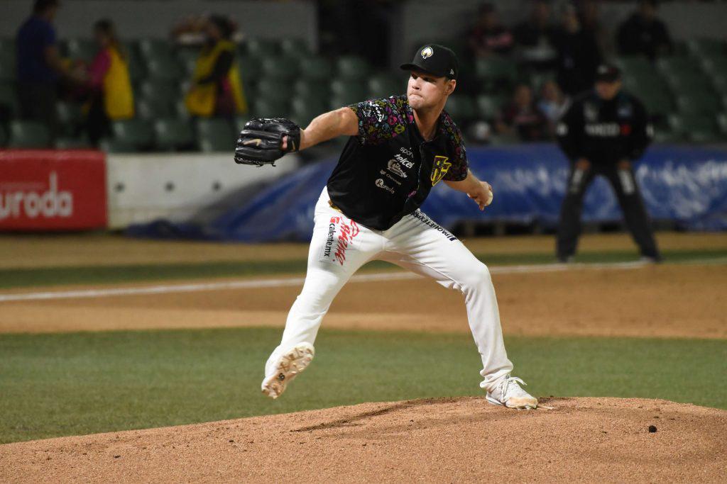 $!Charros empareja la serie y estropea debut de Jeff Kinley