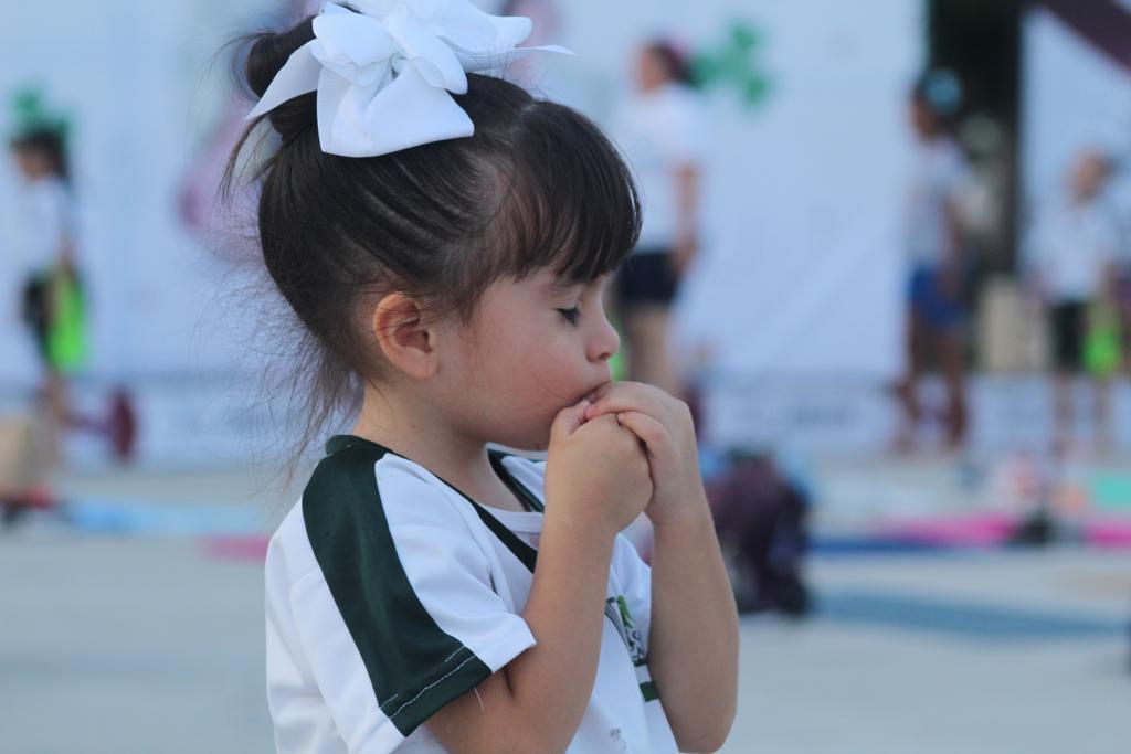 $!Celebran a papá con yoga deportivo en el Parque Central