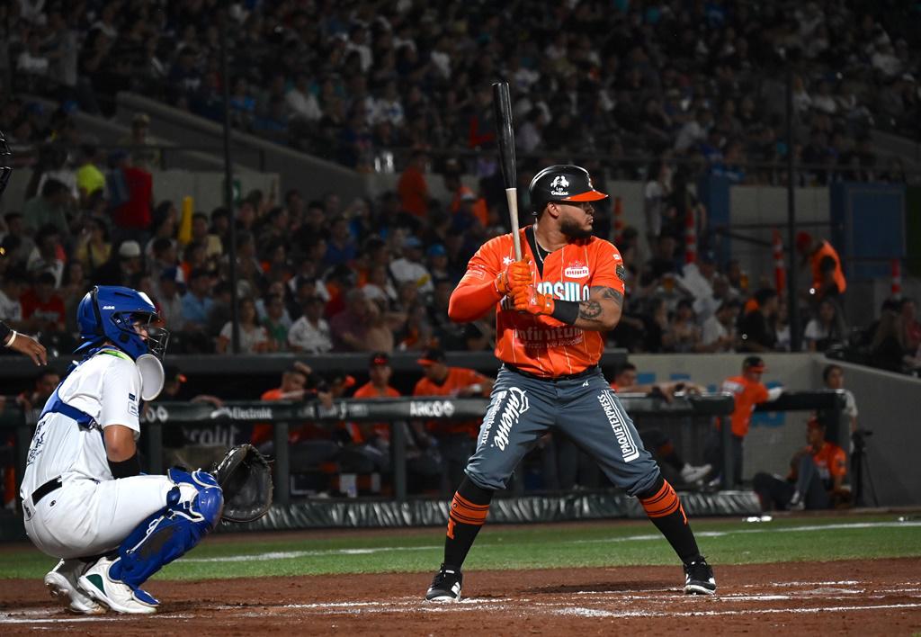 $!En cerrado duelo inaugural en la Antigua Cajeme, Yaquis se lleva el triunfo ante Naranjeros