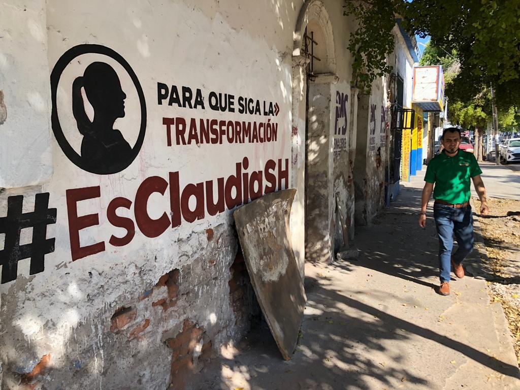 $!Gobierno de Culiacán retira pintas de propaganda de Claudia Sheinbaum