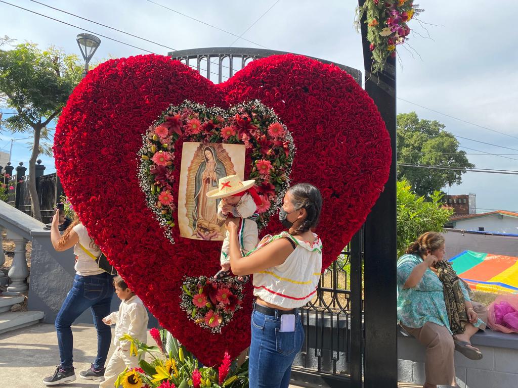 $!Con banda llevan Las Mañanitas a la Virgen de Guadalupe en La Lomita