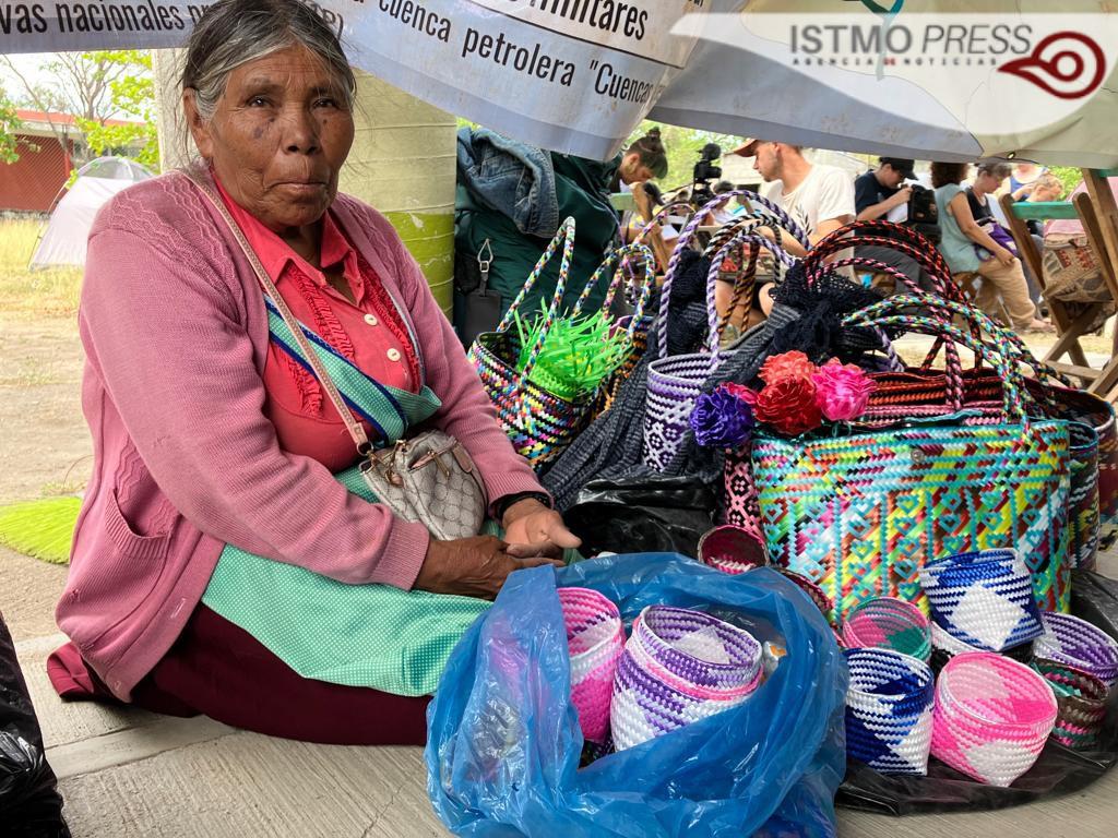 $!Llega caravana del sur a Oaxaca ‘el territorio es nuestro y lo defendemos resistiendo’