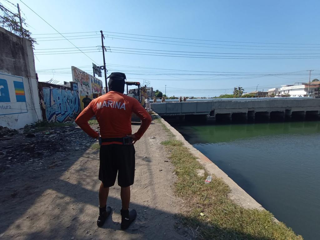 $!Personal naval apoyó a Pemex y FGE en la localización de tomas clandestinas en Mazatlán