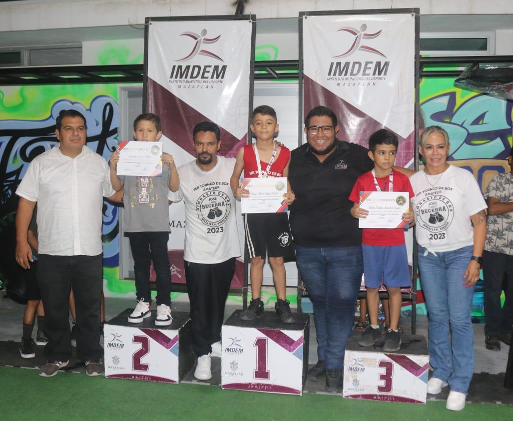 $!Culmina con éxito Torneo de Box Amateur José ‘Loco’ Becerra