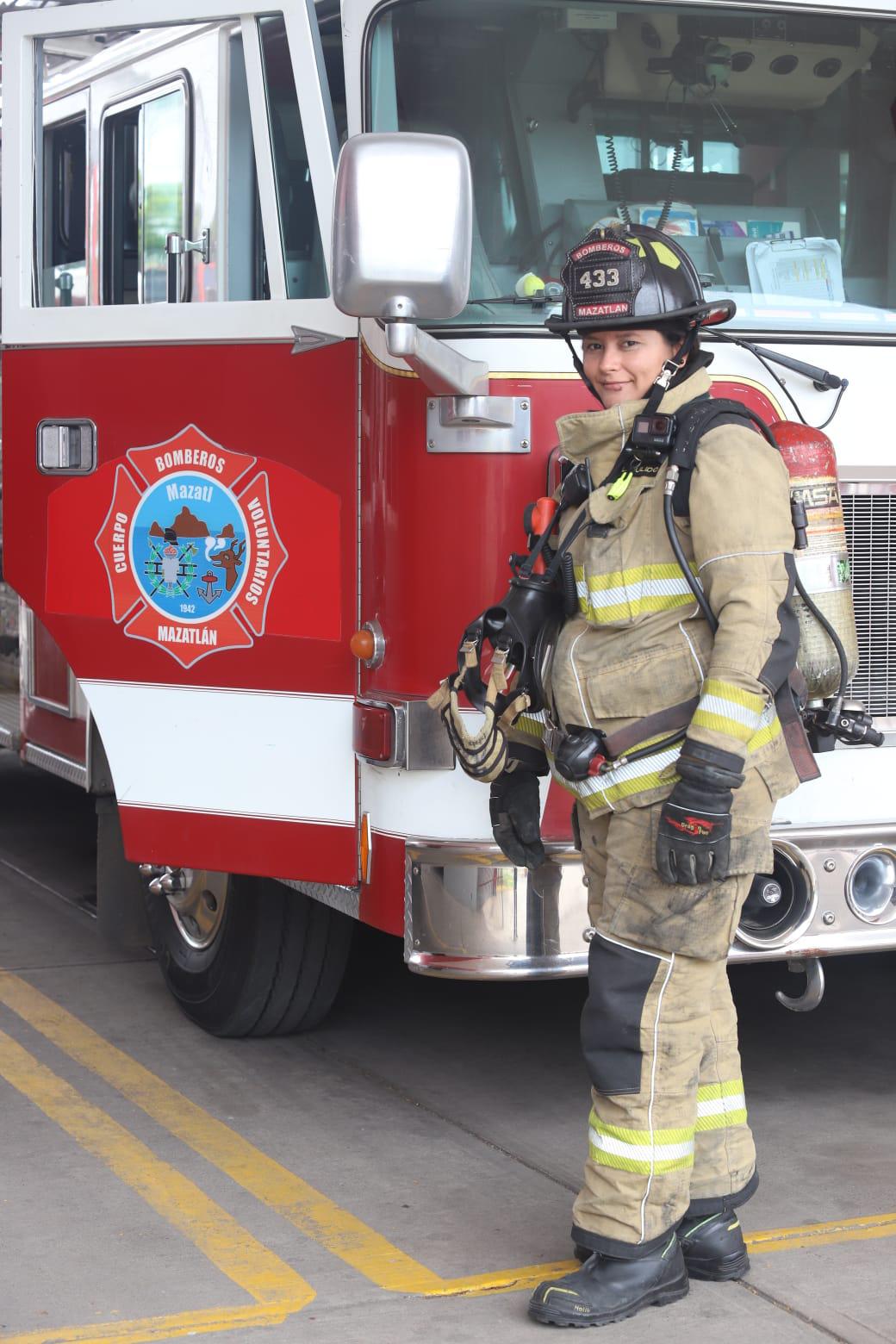 $!Para mí ser bombero es pasión por la humanidad: Martha Laura Pulido Saucedo