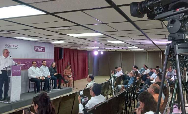 Anuncian construcción de un nuevo hospital del IMSS en Culiacán y remodelación de Clínica en Mazatlán