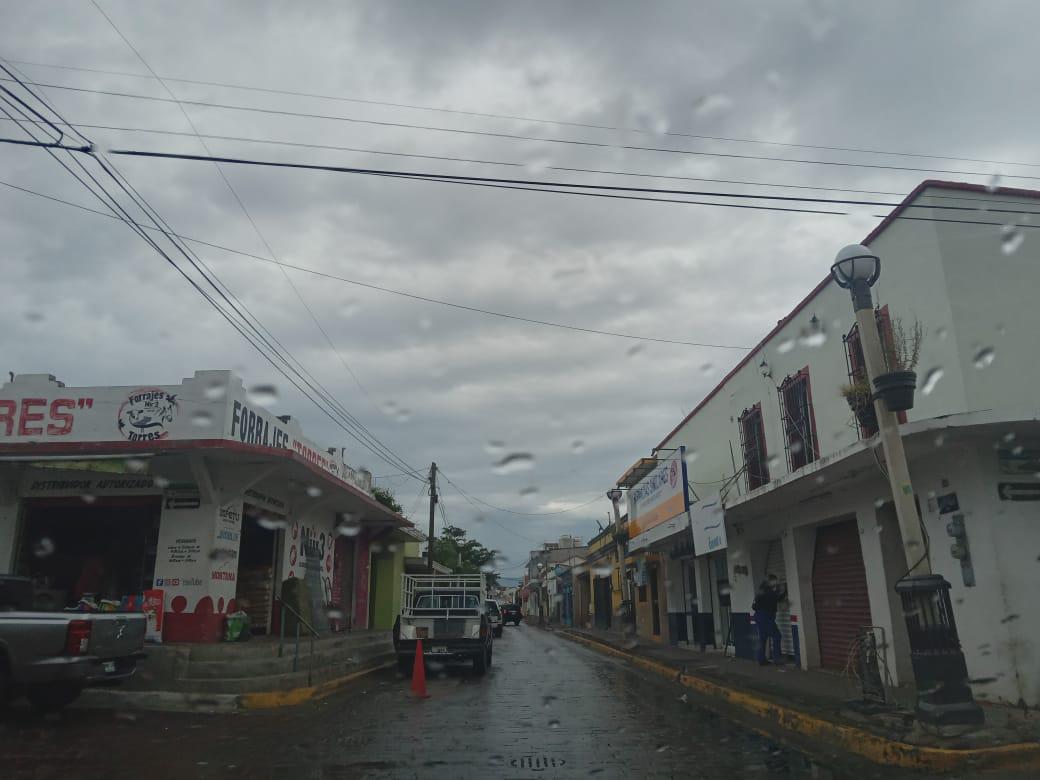 $!Se registran lluvias decembrinas en Rosario