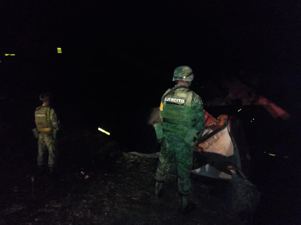 $!Resguarda el Ejército área donde descarriló tren en San Ignacio