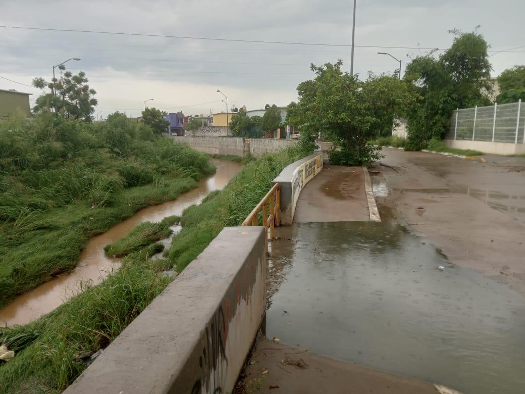 $!Desde hace semanas hay descargas de aguas negras al arroyo Jabalines en La Foresta.